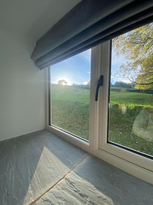 Luxury Detached Peak District Stone Barn - Dog Friendly Villa Hazelwood Buitenkant foto