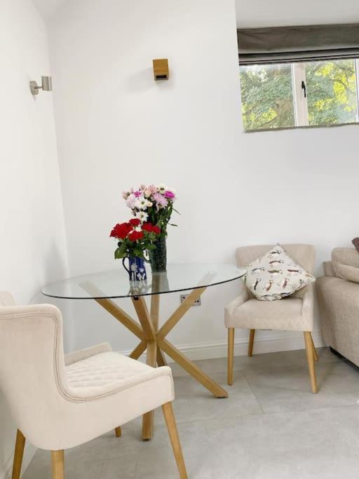 Luxury Detached Peak District Stone Barn - Dog Friendly Villa Hazelwood Buitenkant foto